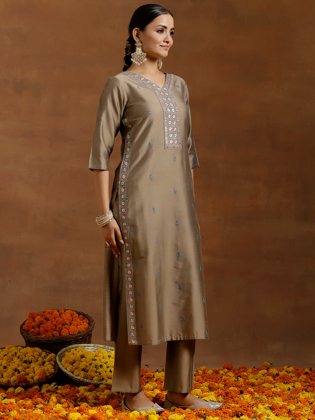 Gold Embroidered Silk Blend Straight Kurta Set