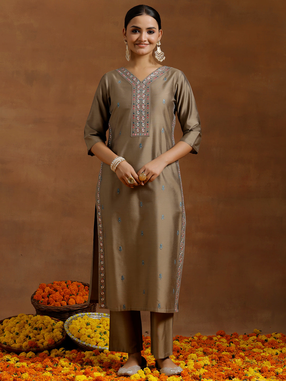 Gold Embroidered Silk Blend Straight Kurta Set