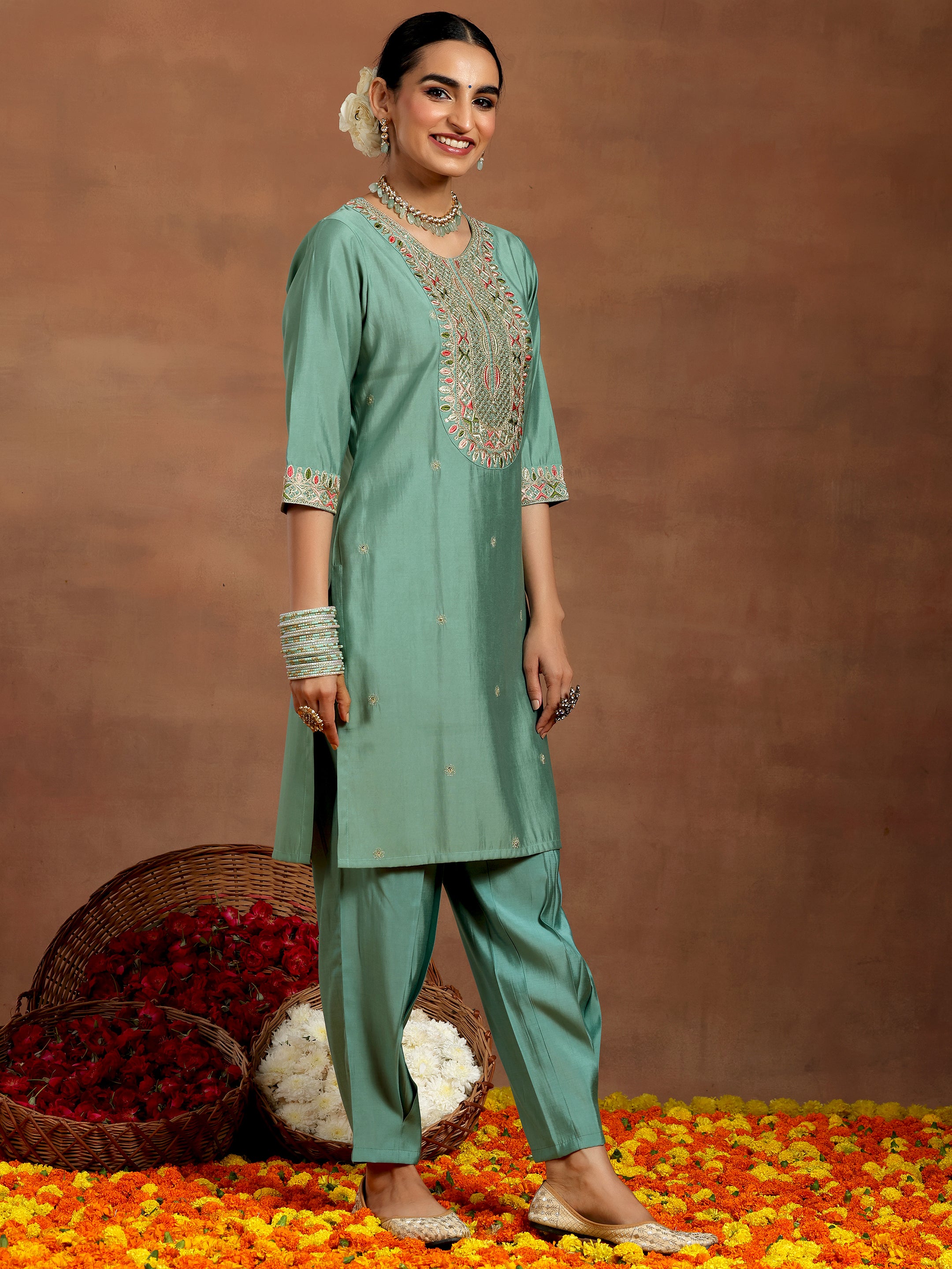 Green Embroidered Silk Blend Straight Suit With Dupatta