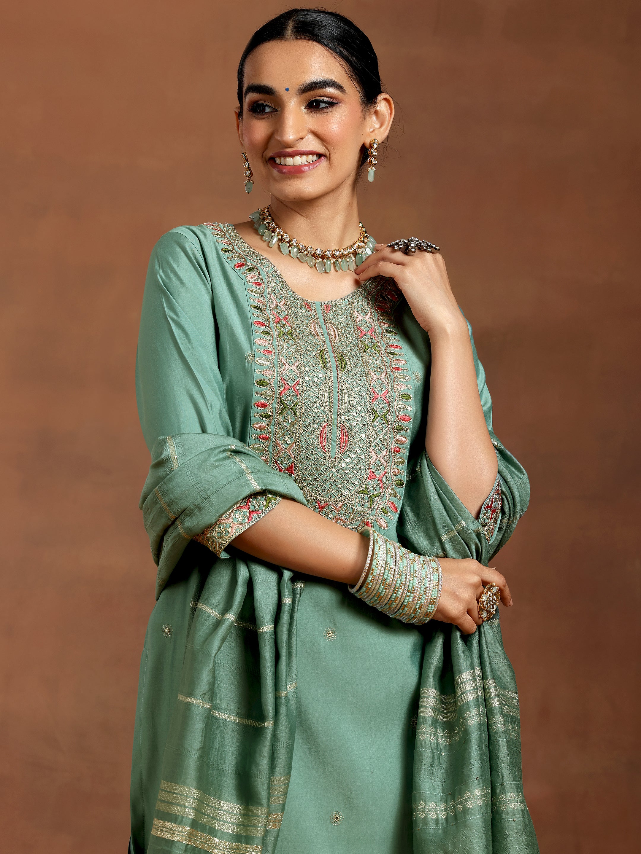 Green Embroidered Silk Blend Straight Suit With Dupatta