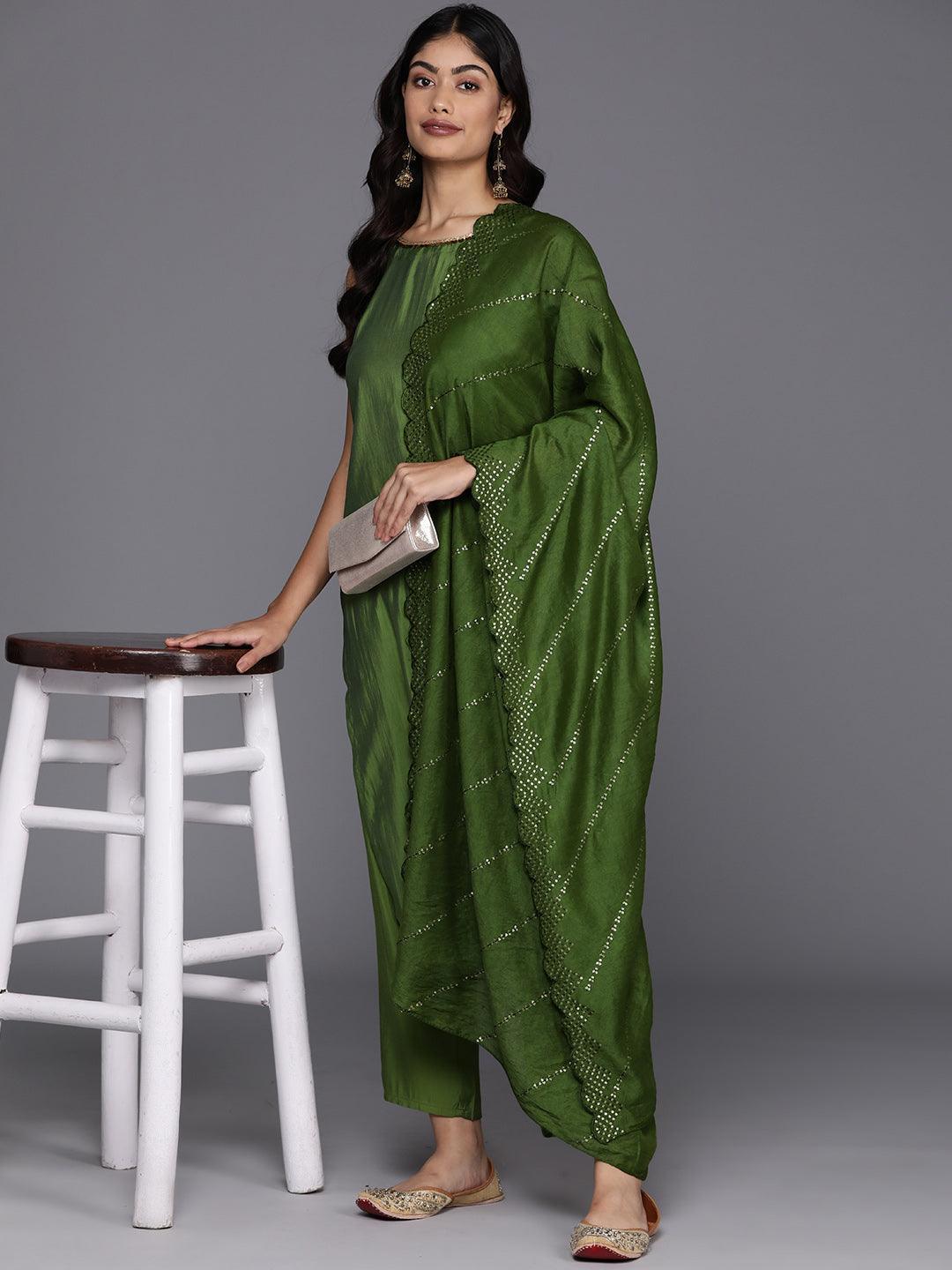 Green Solid Silk Blend Straight Suit With Dupatta