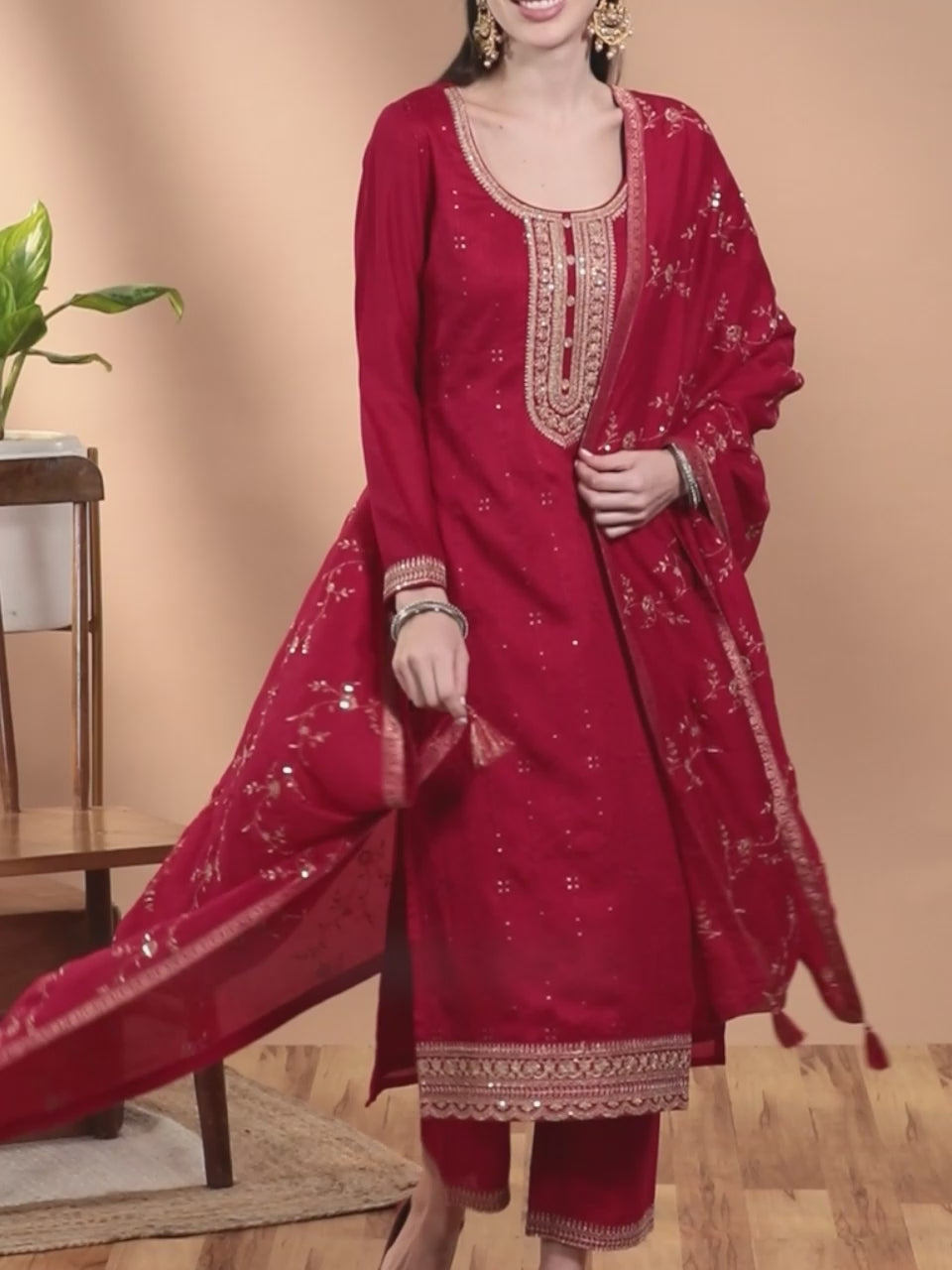 Pink Embroidered Silk Blend Suit Set With Trousers