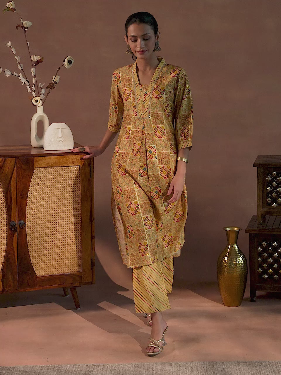 Yellow Printed Silk Blend Straight Kurta Set