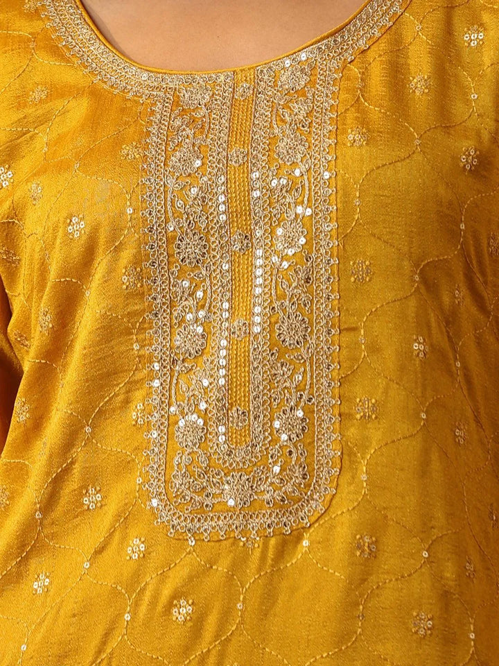 Yellow Embroidered Silk Blend Suit Set With Trousers - ShopLibas