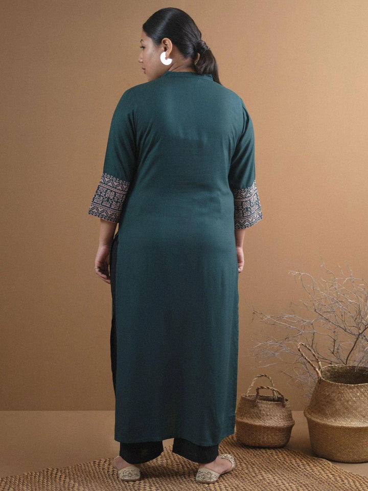 Plus Size Green Solid Rayon Kurta - ShopLibas