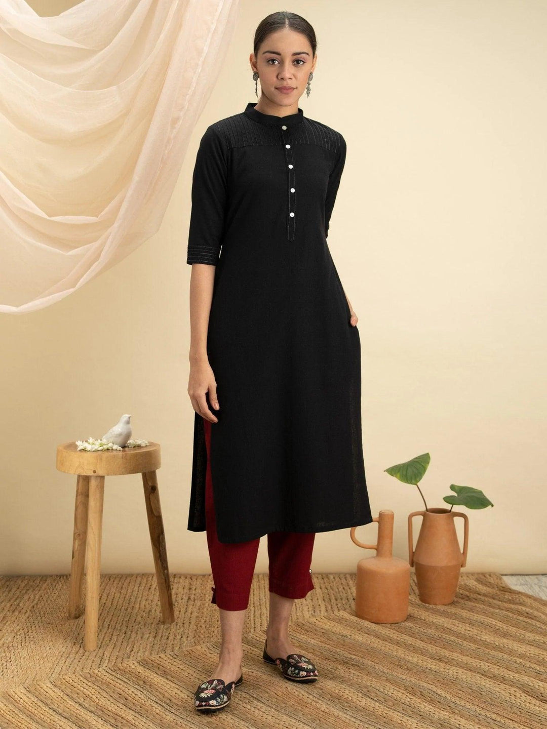 Black Solid Cotton Kurta - ShopLibas