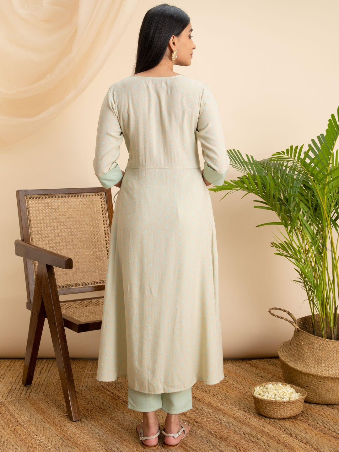 Green Woven Design Rayon Kurta - ShopLibas