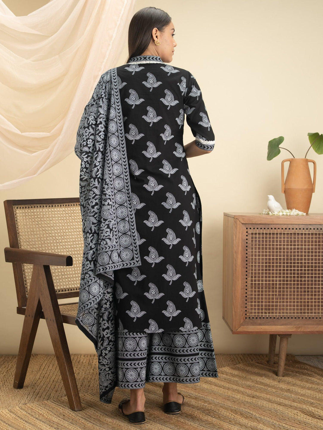 Black Printed Cotton Suit Set - ShopLibas