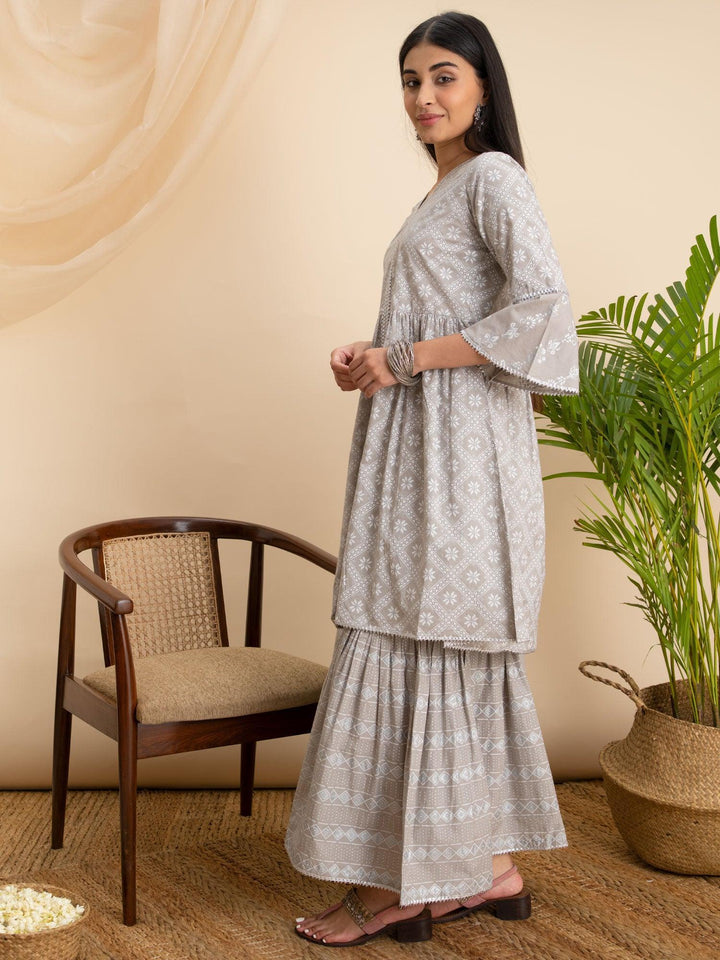 Grey Printed Cotton Suit Set - ShopLibas