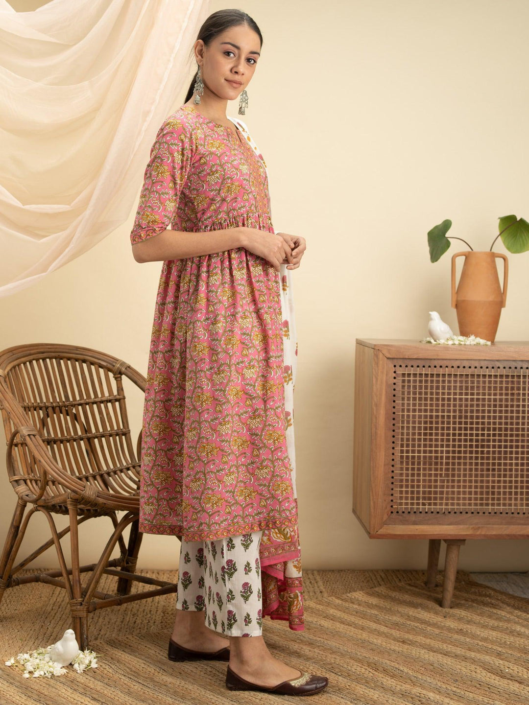 Pink Printed Cotton Suit Set - ShopLibas