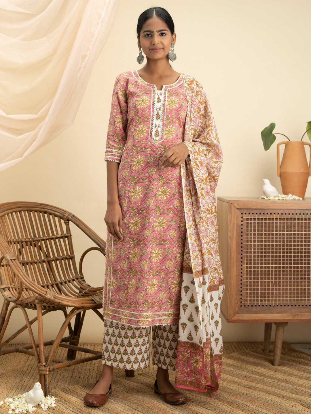 Pink Printed Cotton Suit Set - ShopLibas