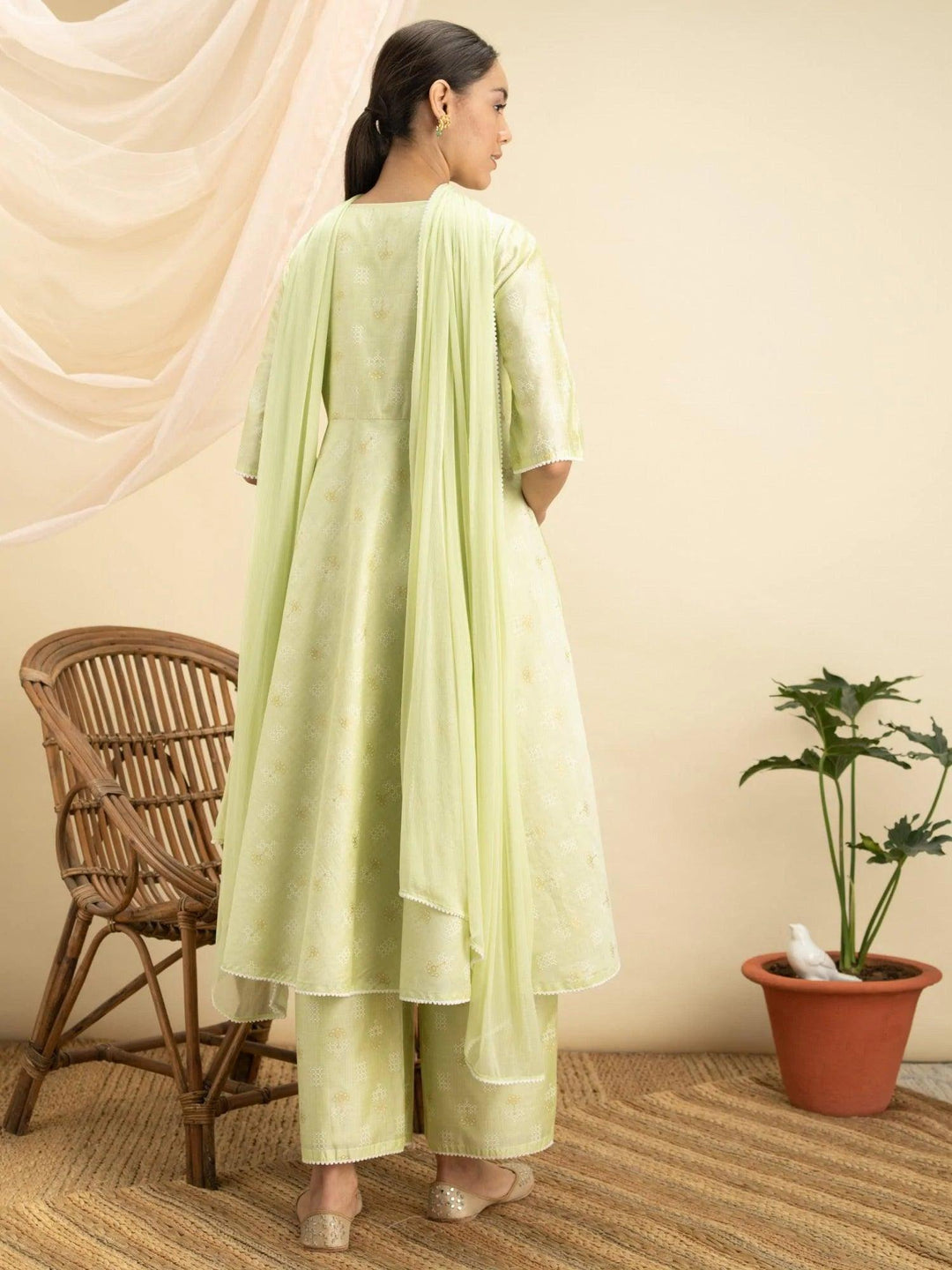 Green Printed Tussar Silk Suit Set - ShopLibas