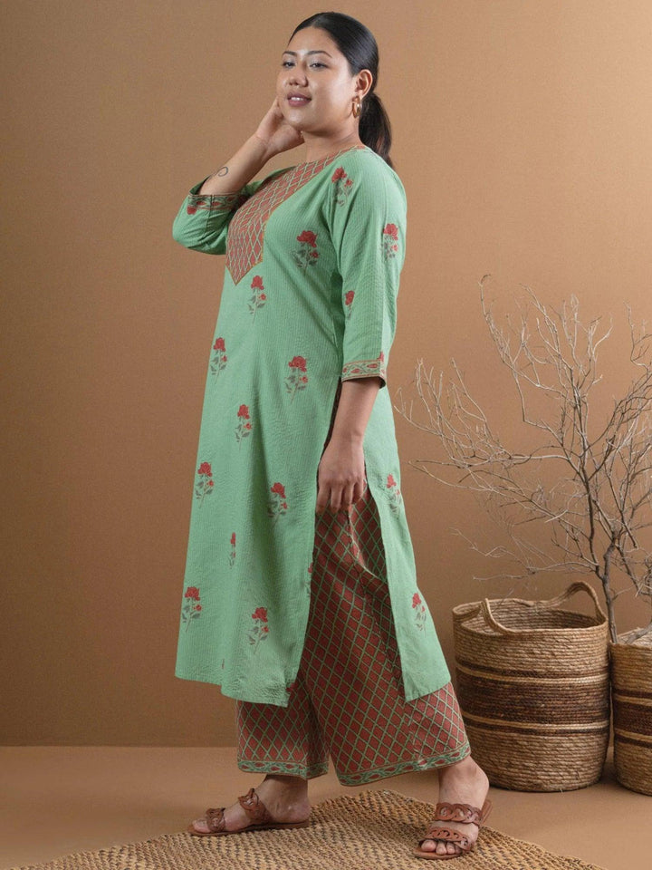 Plus Size Green Printed Cotton Kurta Set - ShopLibas