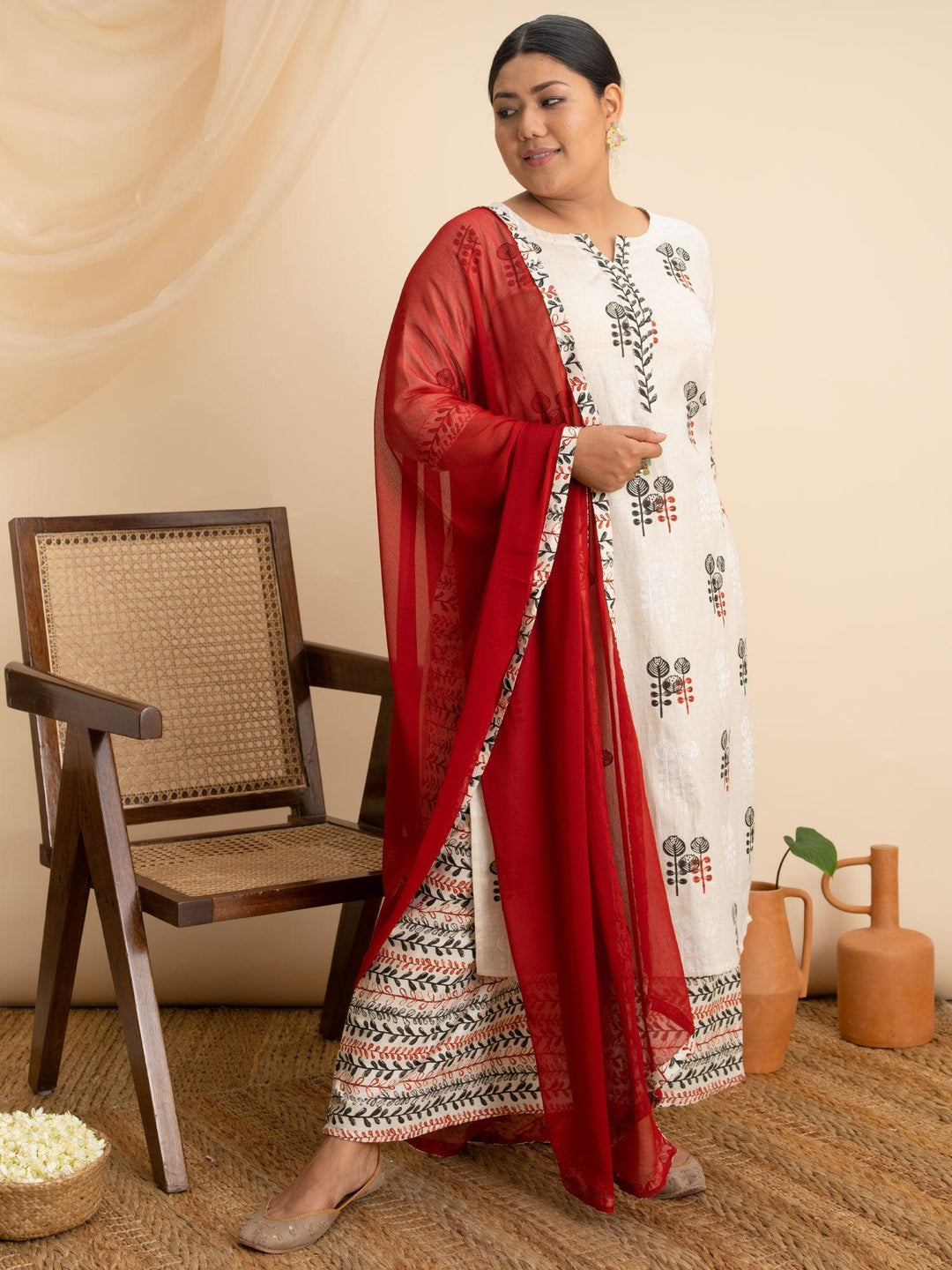 Plus Size Off White Printed Cotton Suit Set - ShopLibas