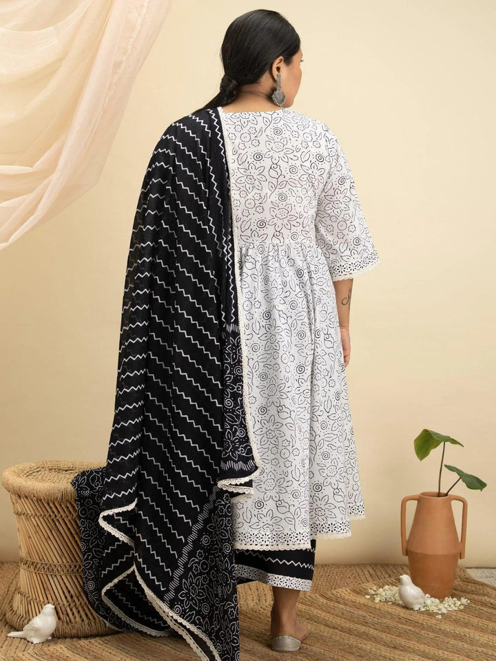 Plus Size White Printed Cotton Suit Set - ShopLibas