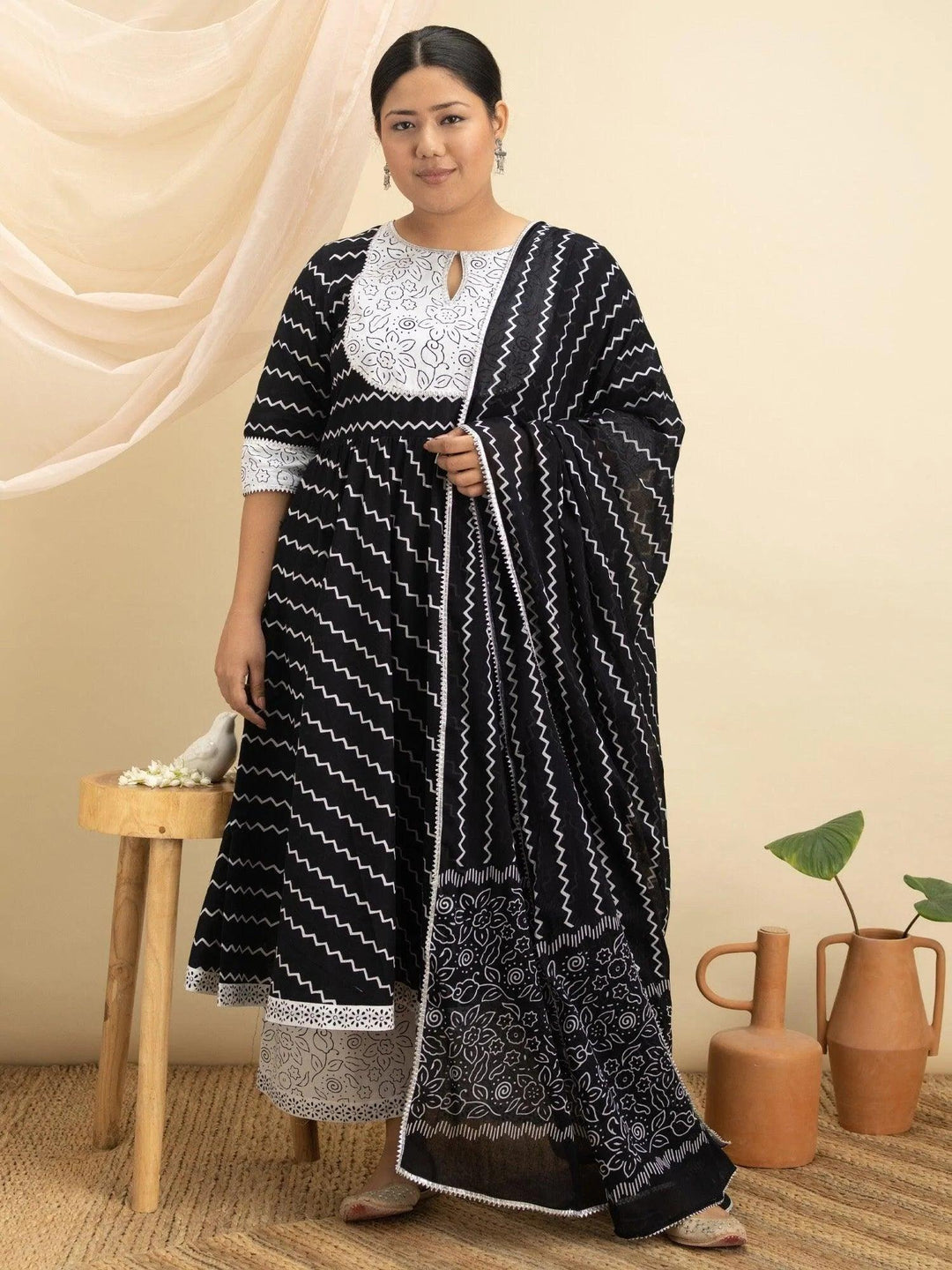 Plus Size Black Printed Cotton Suit Set - ShopLibas