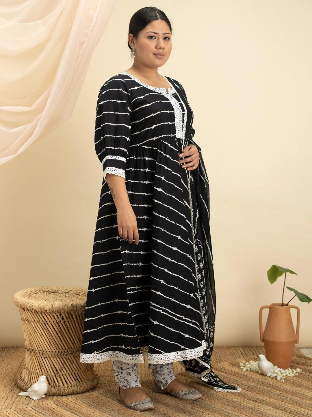 Plus Size Black Striped Cotton Suit Set - ShopLibas