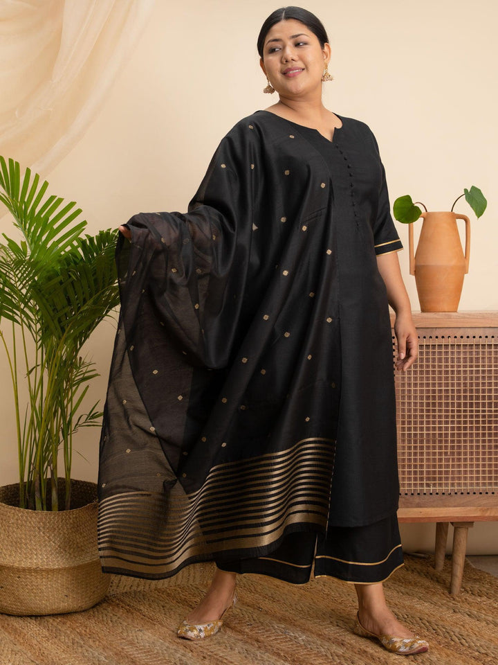 Plus Size Black Solid Cotton Suit Set - ShopLibas