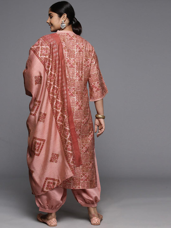 Plus Size Peach Printed Silk Blend Straight Kurta With Salwar & Dupatta - ShopLibas