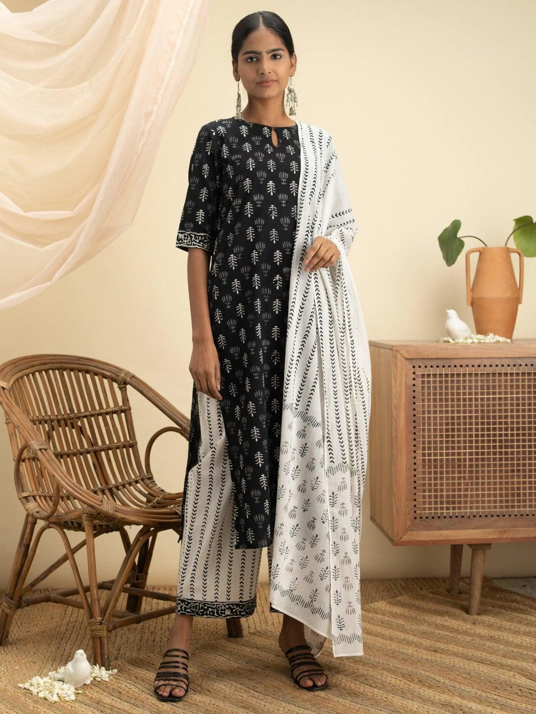 Black Printed Cotton Suit Set - ShopLibas