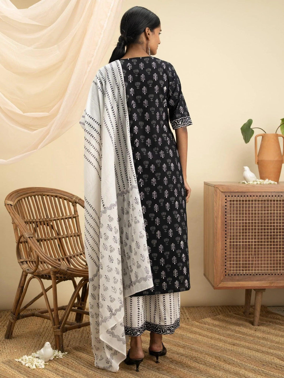 Black Printed Cotton Suit Set - ShopLibas