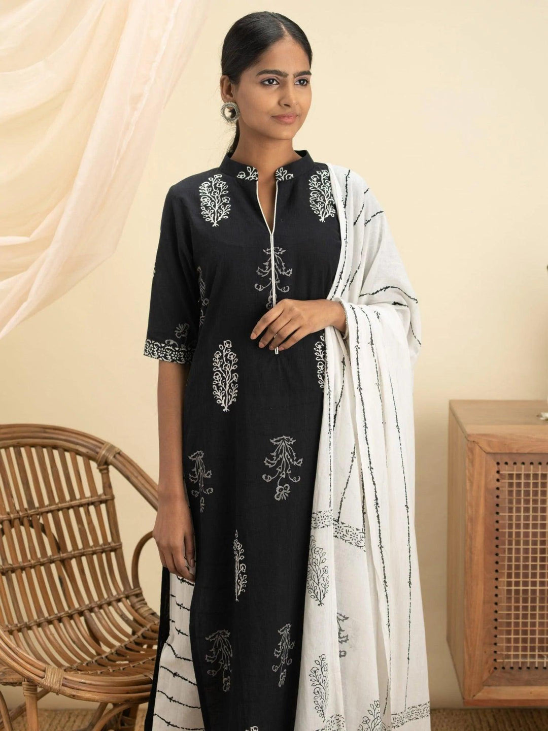 Black Printed Cotton Suit Set - ShopLibas