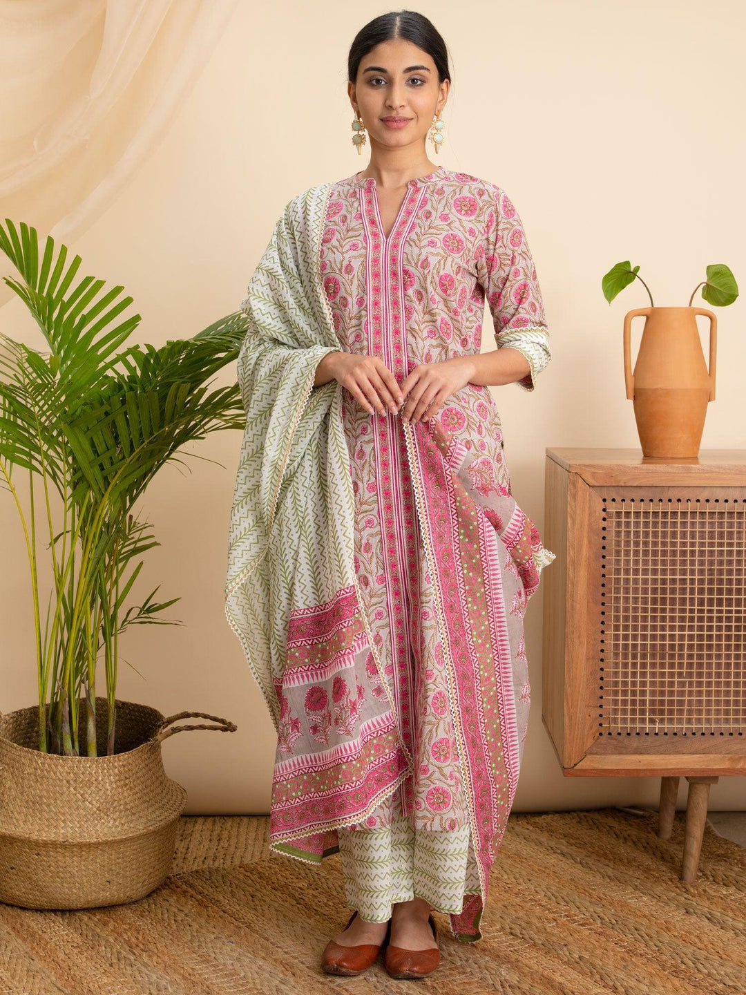 Pink Printed Cotton Suit Set - ShopLibas