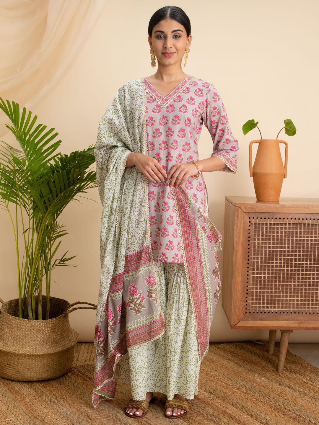 Grey Printed Cotton Suit Set - ShopLibas