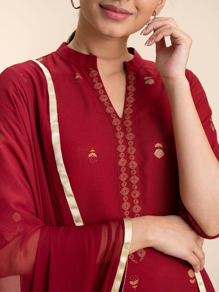 Maroon Printed Rayon Suit Set - ShopLibas