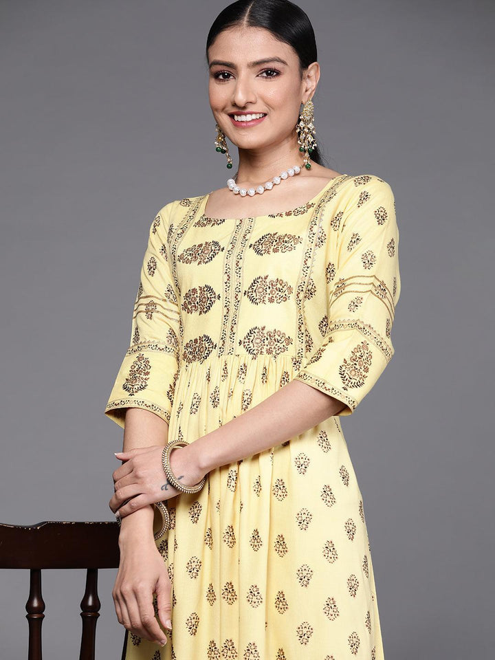 Yellow Printed Viscose Rayon Dress - ShopLibas