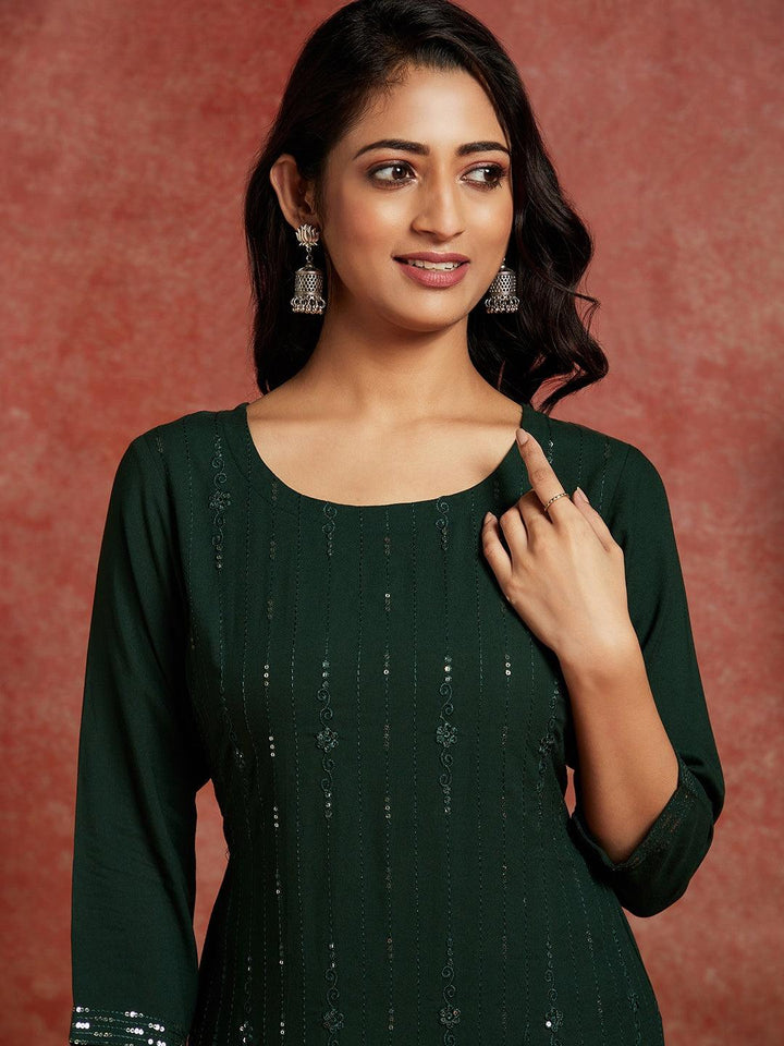 Green Embroidered Rayon Straight Kurta - ShopLibas