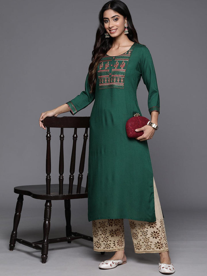 Green Yoke Design Rayon Straight Kurta - ShopLibas