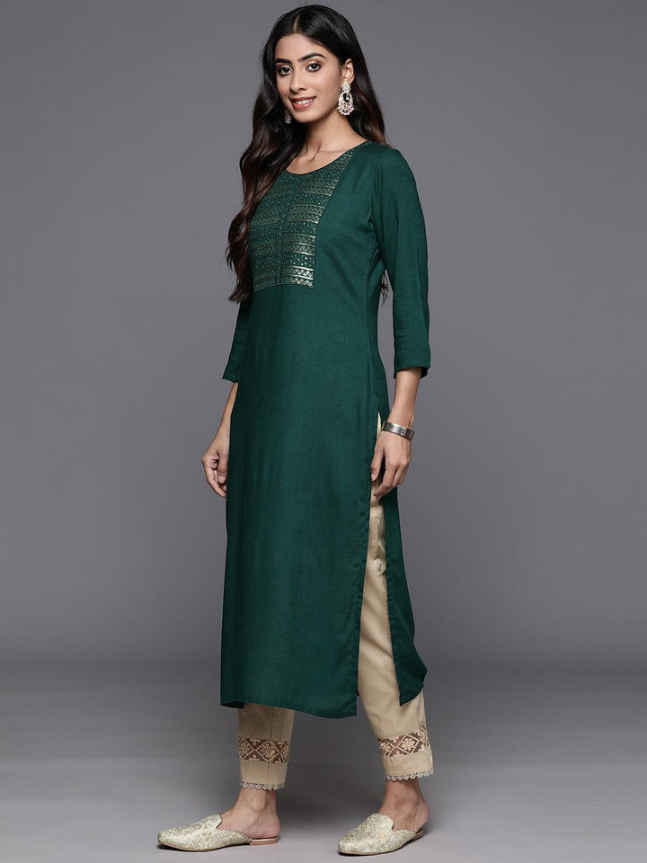 Green Yoke Design Rayon Straight Kurta - ShopLibas