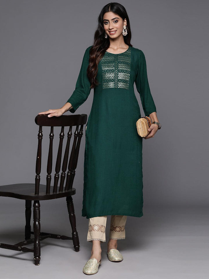 Green Yoke Design Rayon Straight Kurta - ShopLibas