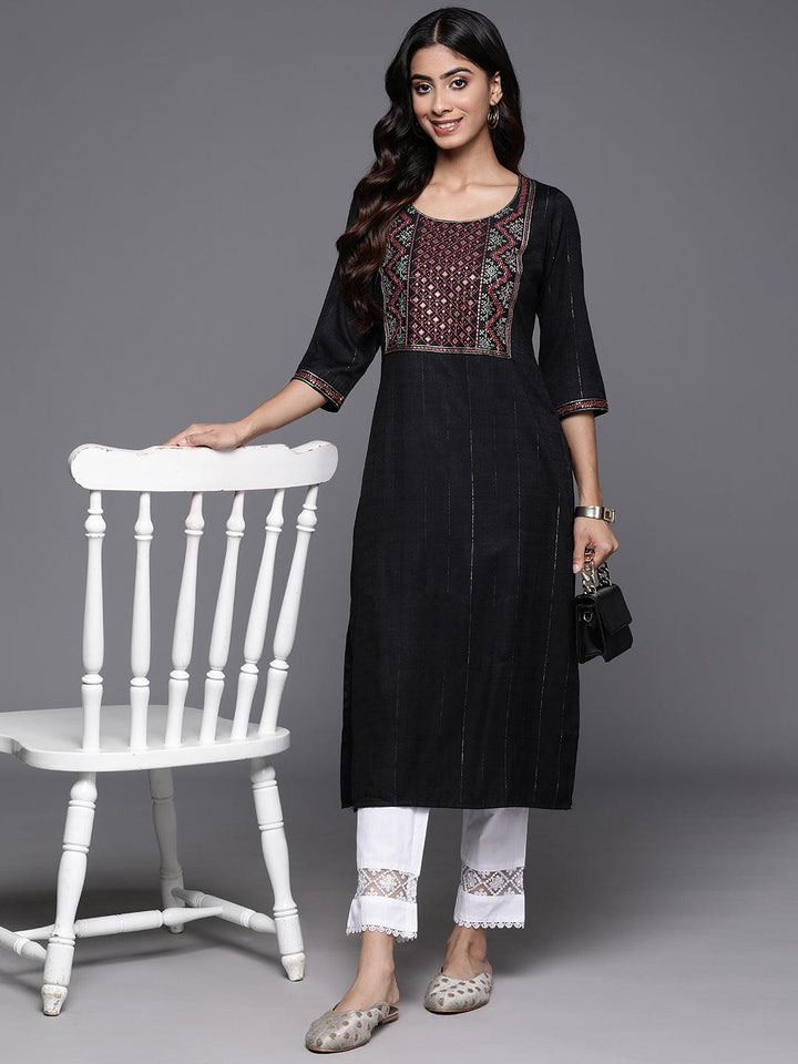 Black Yoke Design Rayon Straight Kurta - ShopLibas