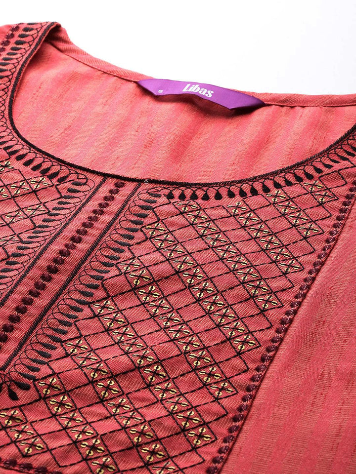 Pink Yoke Design Cotton Straight Kurta - ShopLibas