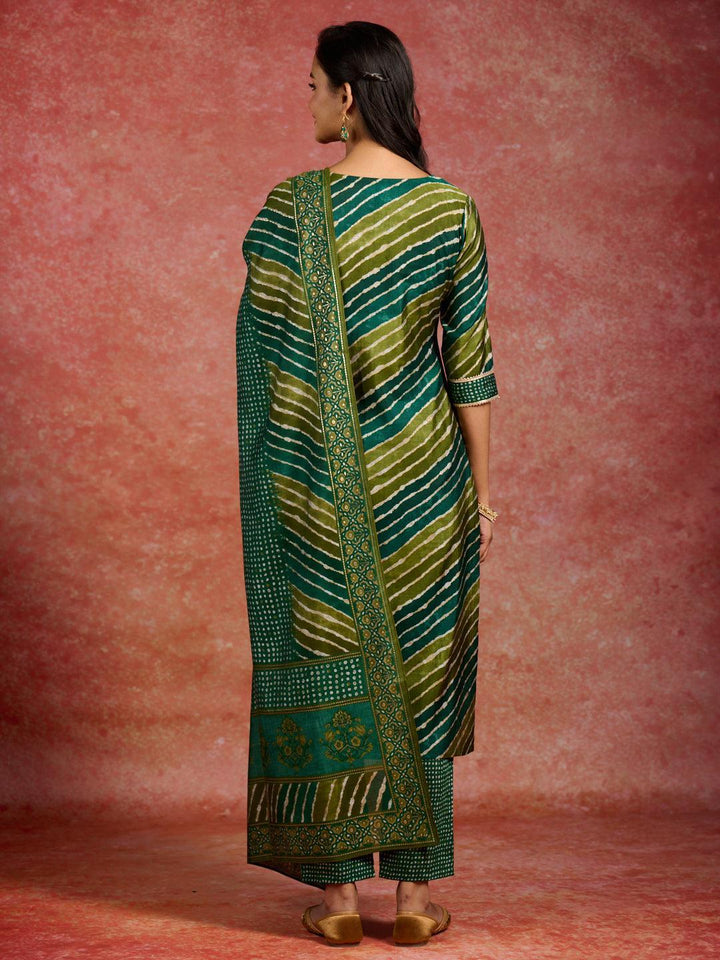 Green Printed Silk Blend Straight Kurta With Trousers & Dupatta - ShopLibas