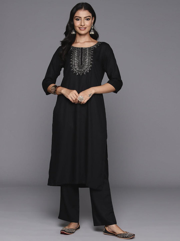 Black Yoke Design Wool Blend Straight Kurta With Trousers - ShopLibas