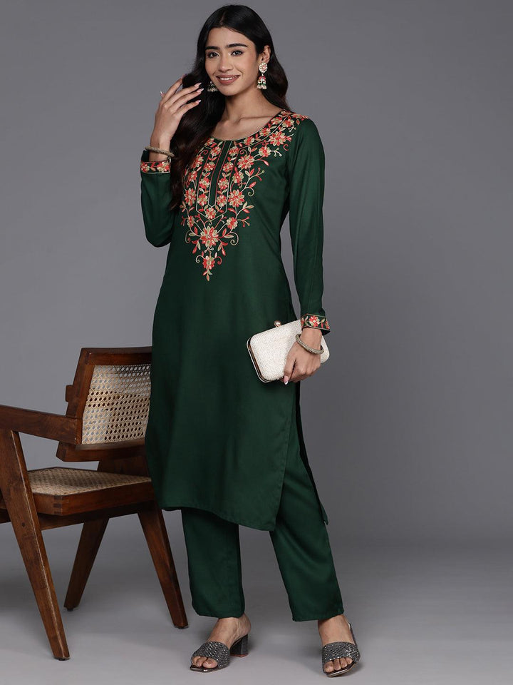 Green Yoke Design Wool Blend Straight Kurta With Trousers - ShopLibas