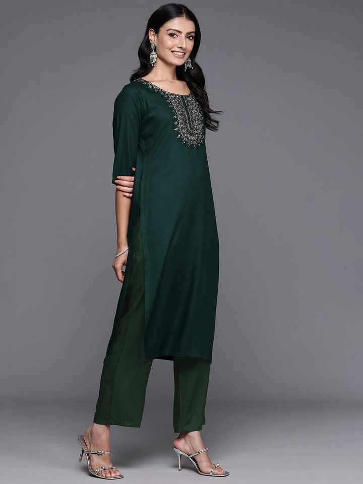 Green Yoke Design Wool Blend Straight Kurta With Trousers - ShopLibas