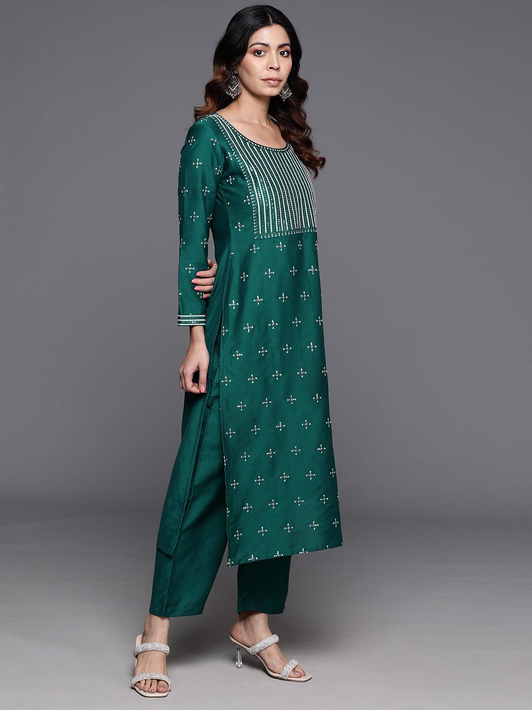 Green Embroidered Silk Blend Straight Suit With Dupatta