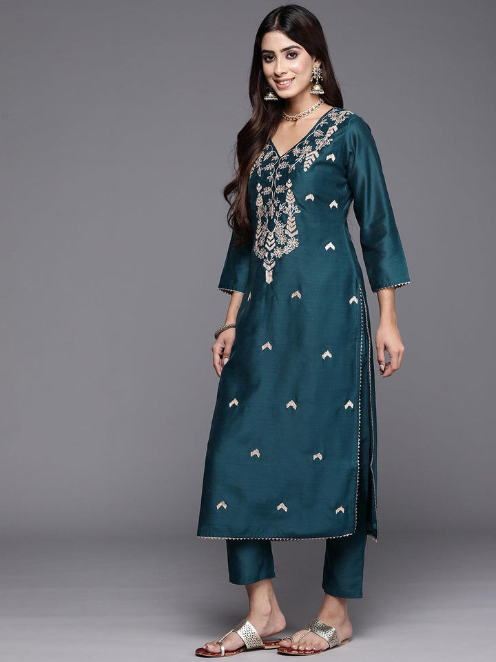 Teal Embroidered Chanderi Silk Straight Kurta With Trousers & Dupatta - ShopLibas