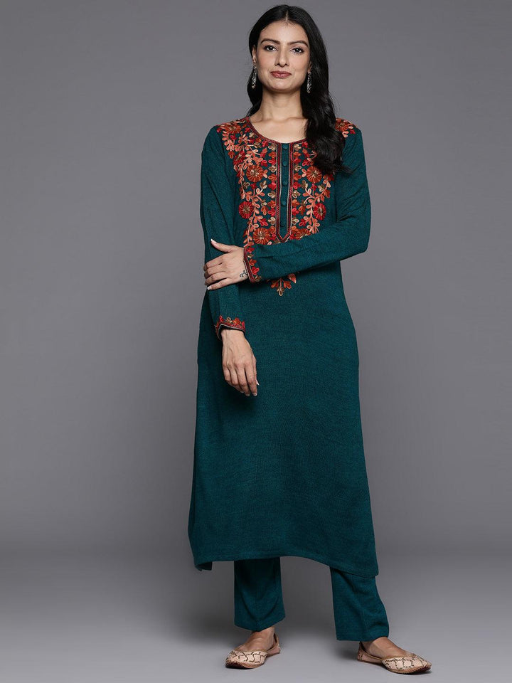 Green Yoke Design Wool Straight Kurta With Trousers - ShopLibas