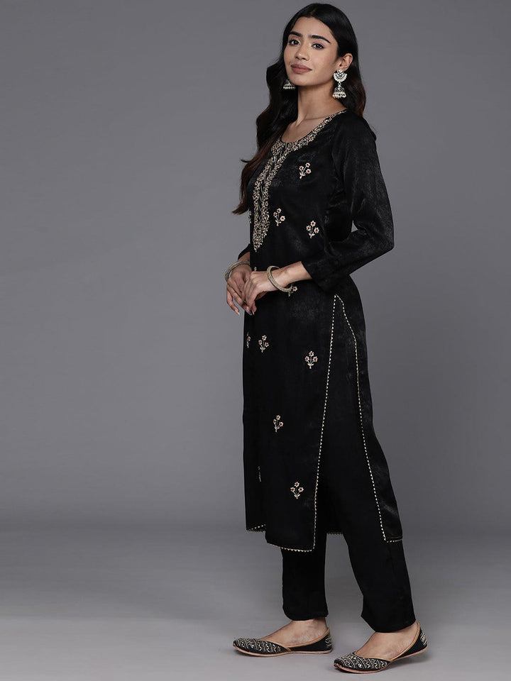 Black Embroidered Polyester Straight Kurta With Trousers - ShopLibas