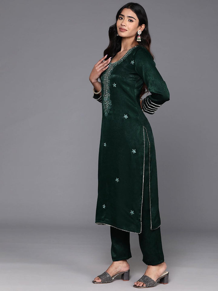 Green Embroidered Polyester Straight Kurta With Trousers - ShopLibas