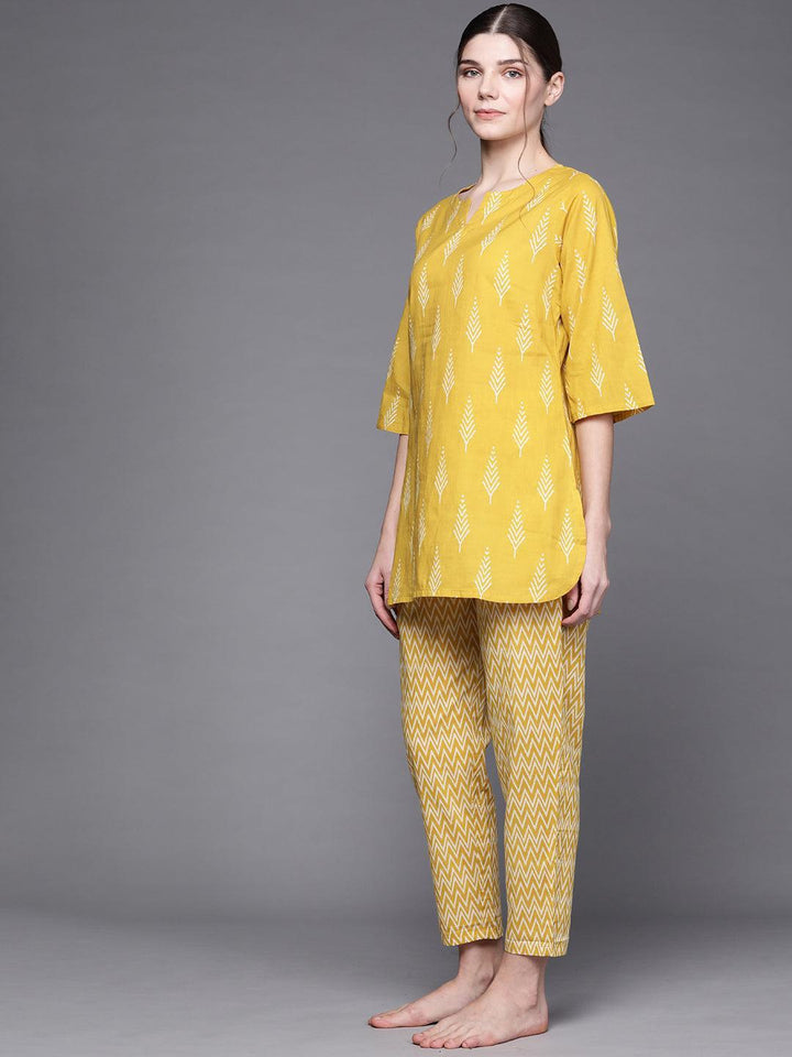 Yellow Printed Cotton Night Suit - ShopLibas