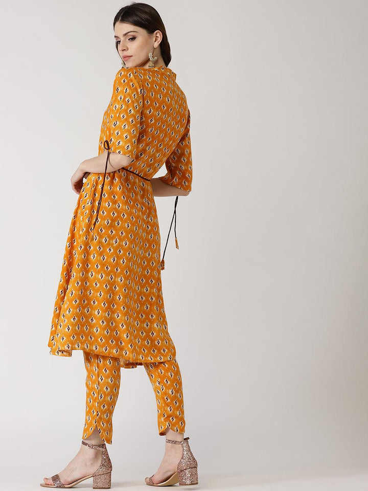 Yellow Printed Rayon Kurta Set - ShopLibas