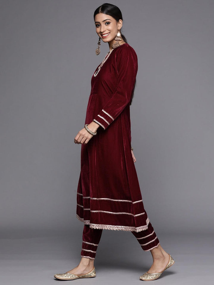 Maroon Solid Velvet Suit Set - ShopLibas