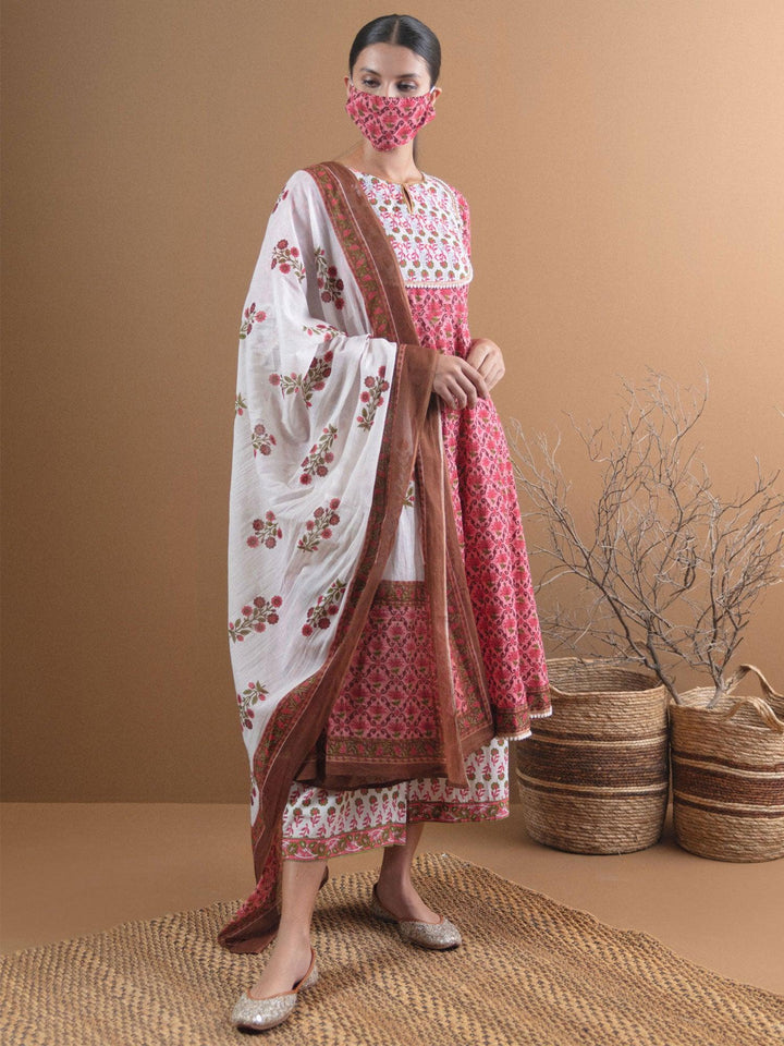 Pink Printed Cotton Suit Set With Mask - ShopLibas