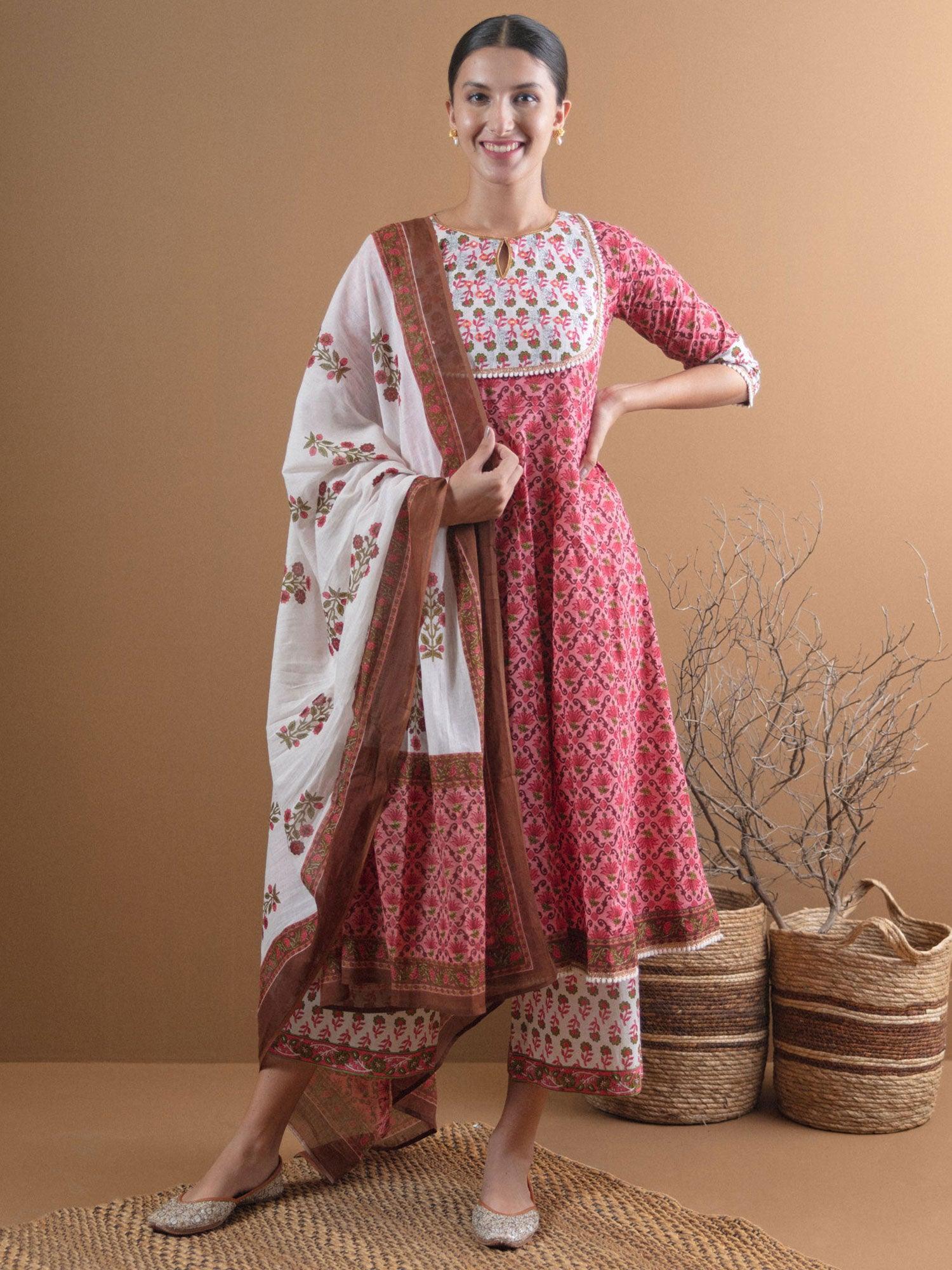 Pink Printed Cotton Suit Set With Mask